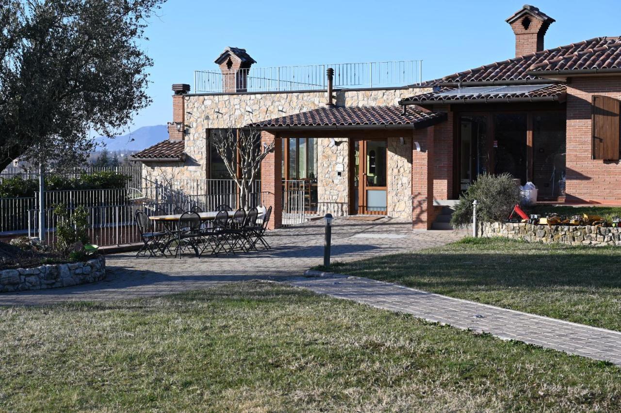 Agriturismo A Casa Mia グッビオ エクステリア 写真