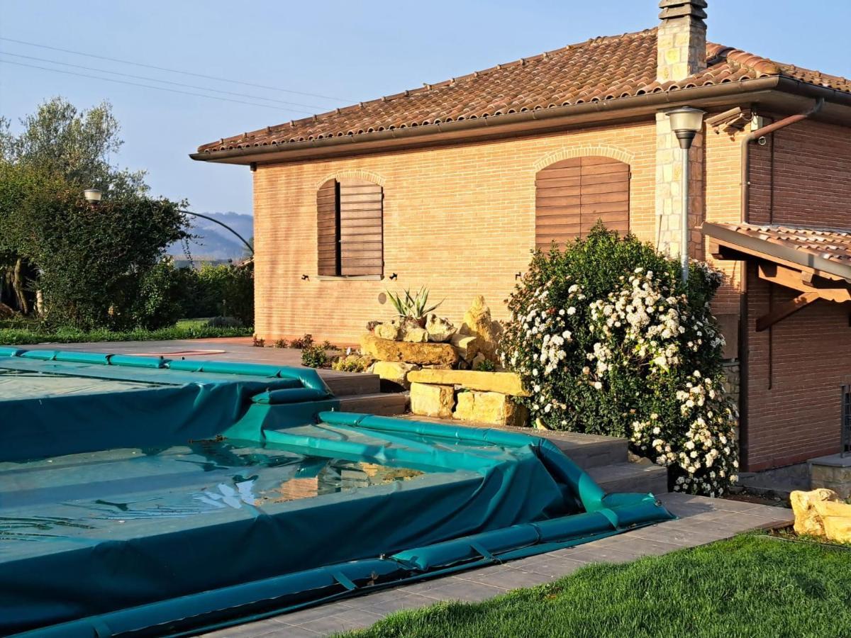 Agriturismo A Casa Mia グッビオ エクステリア 写真